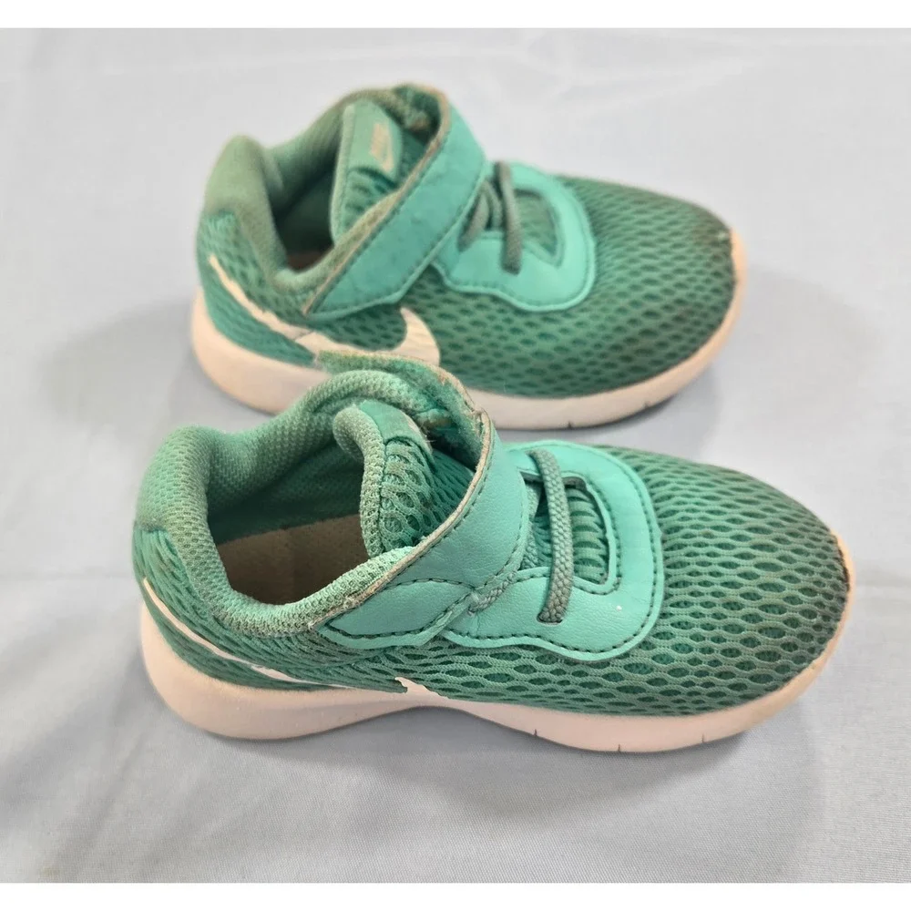 Nike Tanjun TD Toddler Hyper Turquoise White Sneakers 818386-301 Size 6C